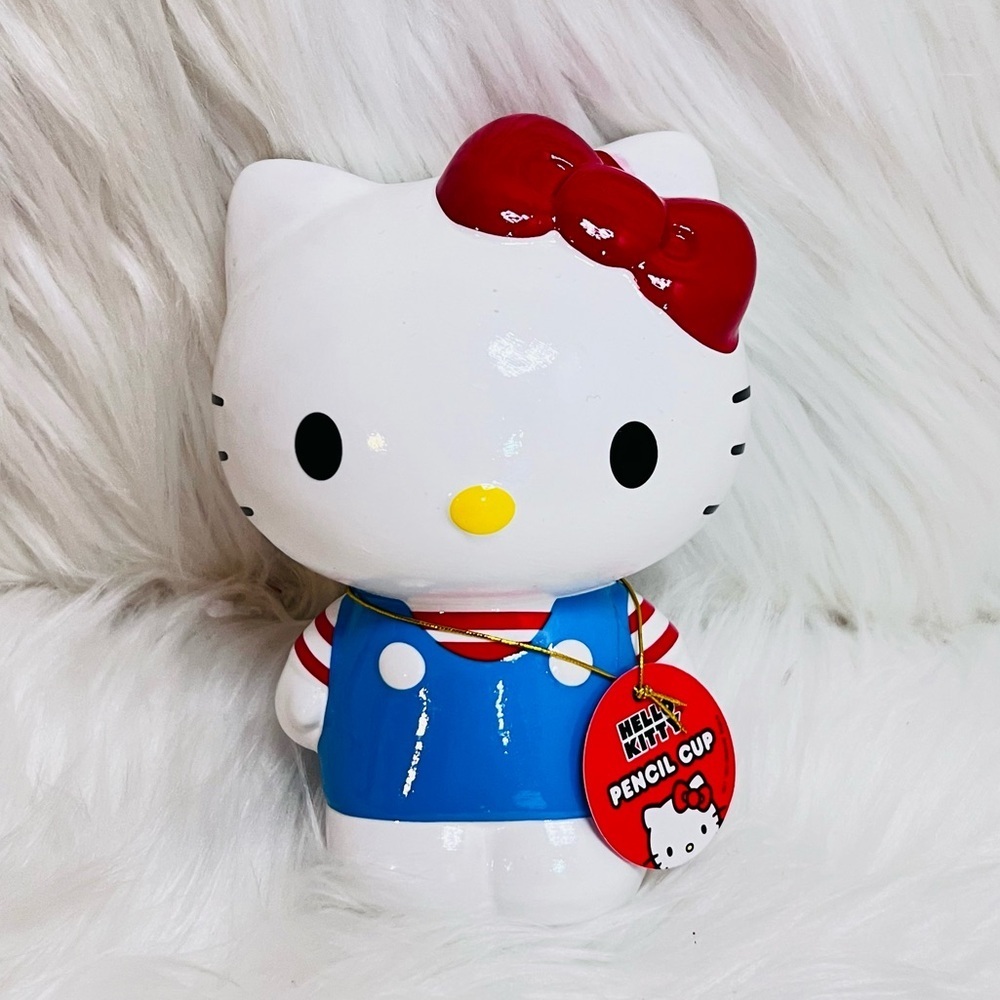 Hello Kitty Holder